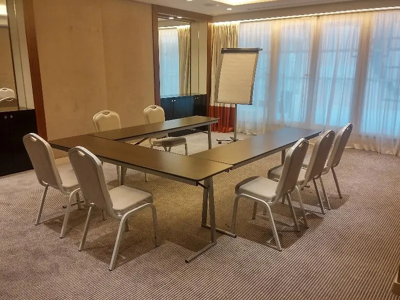 Le M Hotel París