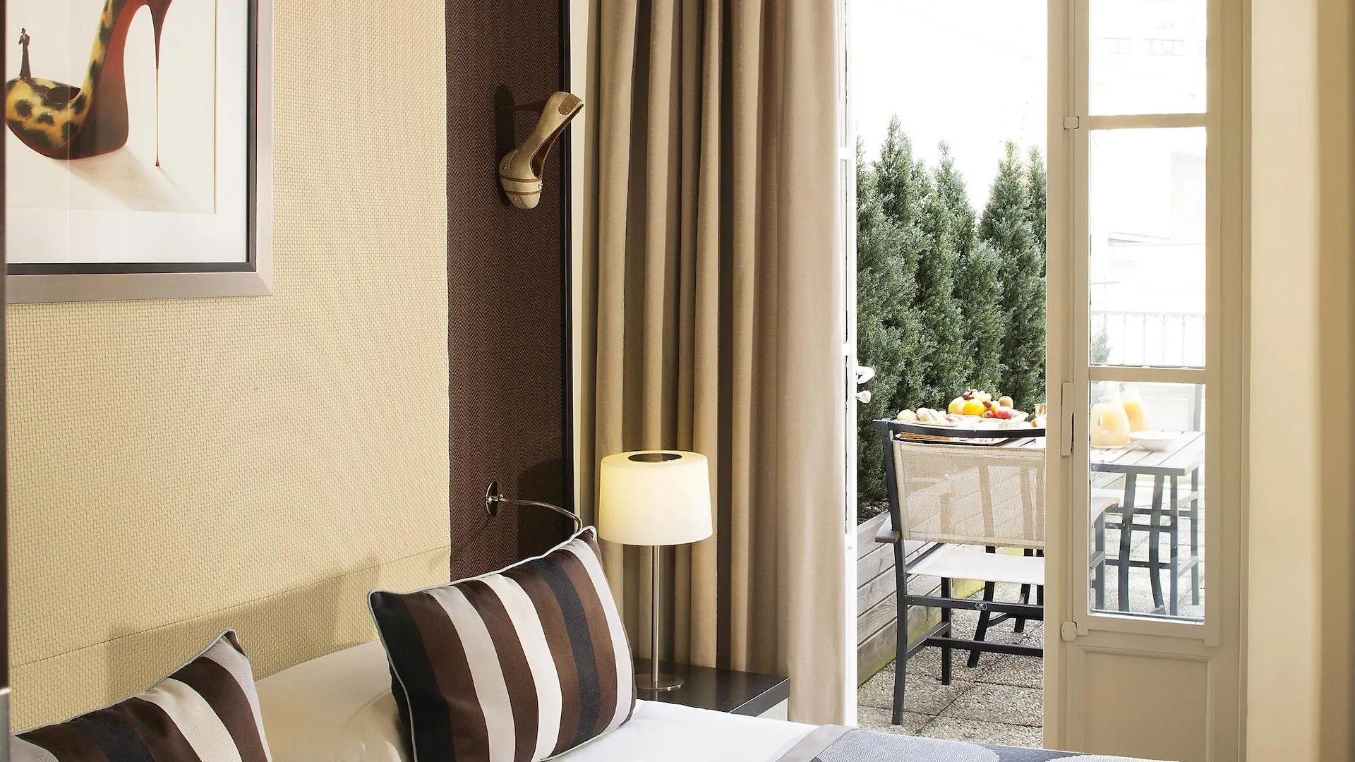 Le M Hotel 4*