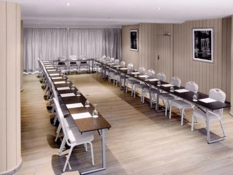 Hotel Le M